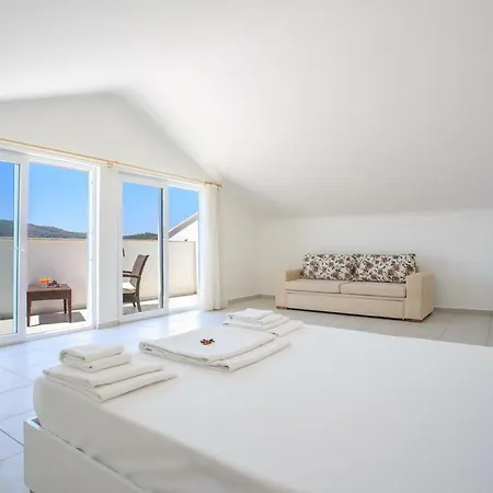 Orka Diamond 04 Vila